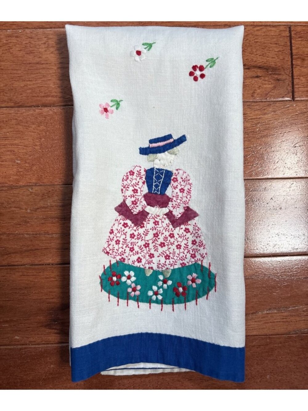 Hand Embroidered Applique Finger Towel Lady Design 19"×13" Blue Trim Vintage
